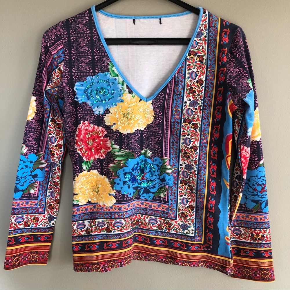 T-shirt; long sleeves; S; worn; excellent quality.